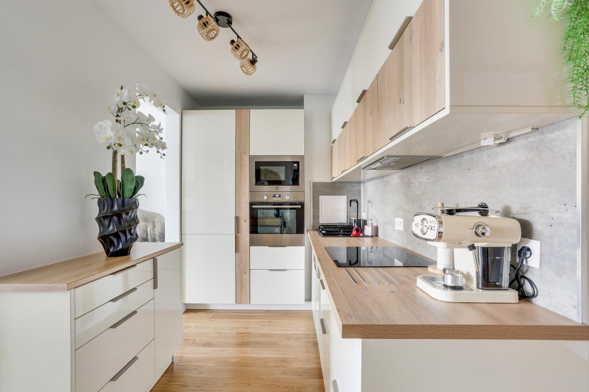 Paris Luxury Apartment 75M2 With Eiffel Tower View, 1 Min Metro, Parking Kültér fotó
